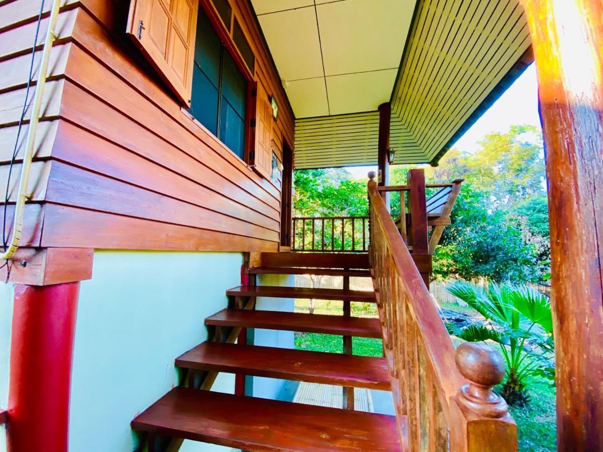 Nine House Pai Hostel Exterior photo