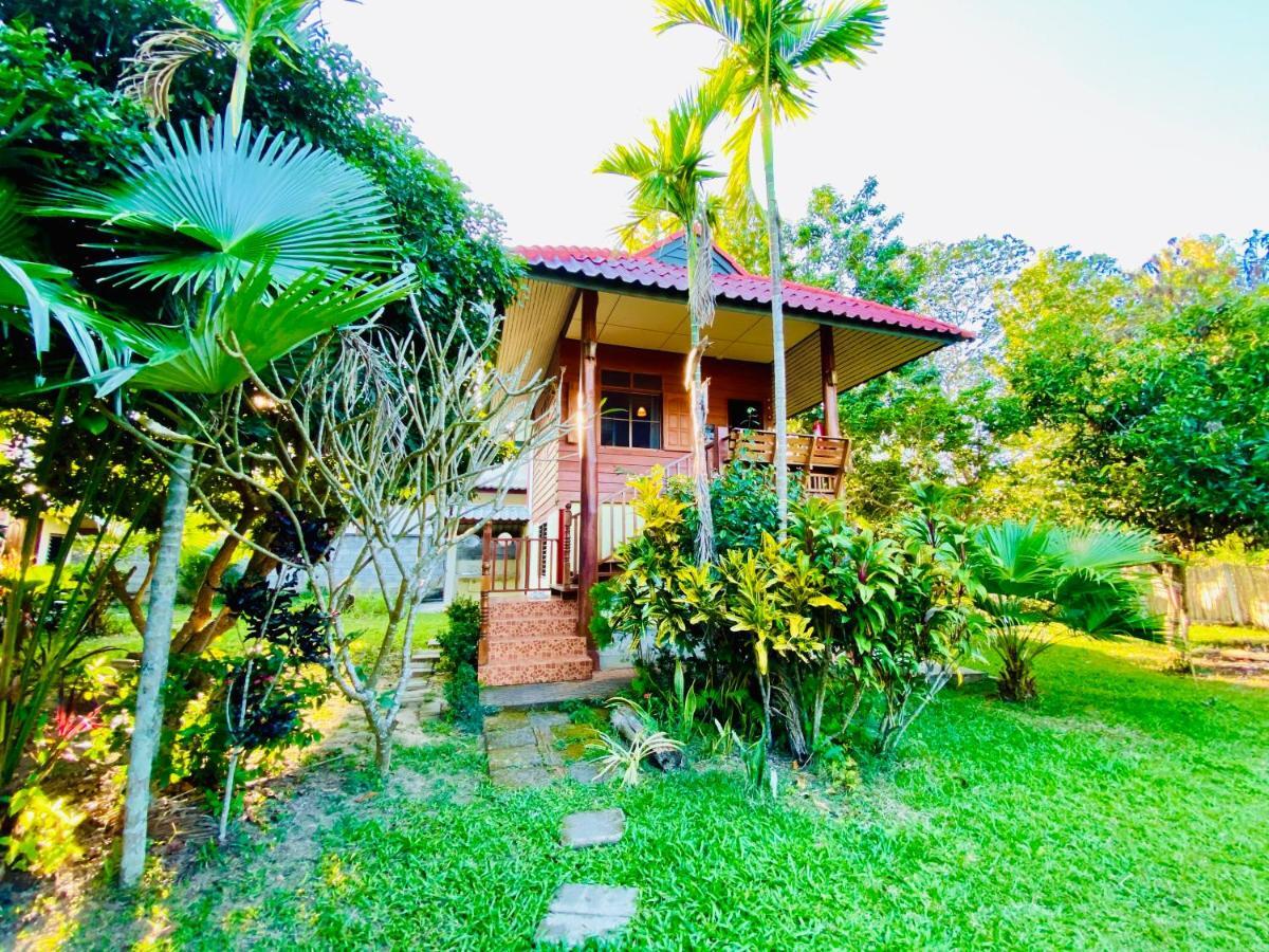 Nine House Pai Hostel Exterior photo